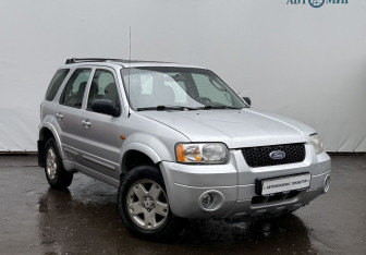 Подержанный автомобиль Ford Maverick 2005 года (3 фото)