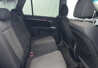 Подержанный автомобиль Hyundai Santa Fe 2009 года (18 фото)
