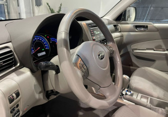 Подержанный автомобиль Subaru Forester Suv 2008 года (13 фото)