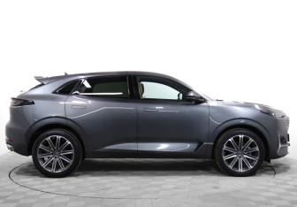 Подержанный автомобиль Changan UNI-K 2023 года (4 фото)