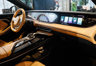 Подержанный автомобиль Voyah Free 2022 года (7 фото)