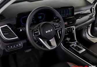 Подержанный автомобиль Kia Seltos 2024 года (23 фото)