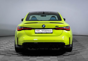 Подержанный автомобиль BMW M4 Coupe 2021 года (6 фото)