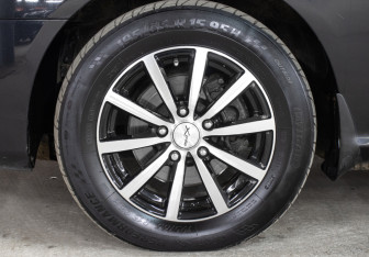 Подержанный автомобиль Hyundai Elantra Sedan 2008 года (24 фото)