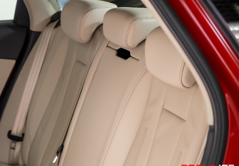 Подержанный автомобиль Audi A4 Sedan 2022 года (8 фото)