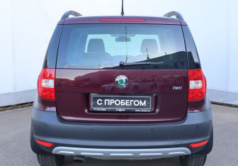 Подержанный автомобиль Skoda Yeti 2012 года (5 фото)