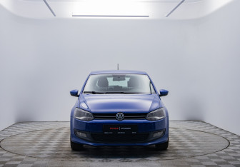 Подержанный автомобиль Volkswagen Polo Hatchback 2010 года (2 фото)