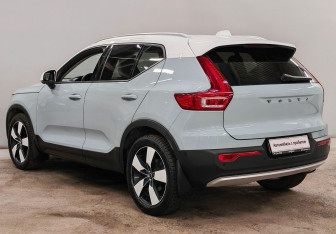 Подержанный автомобиль Volvo XC40 2018 года (7 фото)