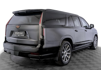 Подержанный автомобиль Cadillac Escalade Suv 2023 года (5 фото)