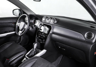 Подержанный автомобиль Suzuki Vitara 2018 года (10 фото)