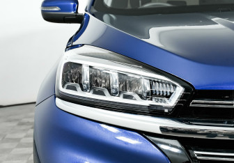 Подержанный автомобиль Chery Tiggo 8 2023 года (7 фото)