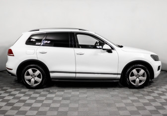 Подержанный автомобиль Volkswagen Touareg 2013 года (4 фото)