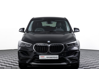 Подержанный автомобиль BMW X1 2020 года (2 фото)