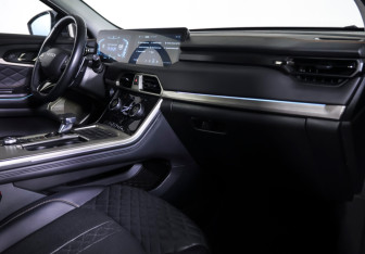 Подержанный автомобиль Exeed TXL 2023 года (10 фото)