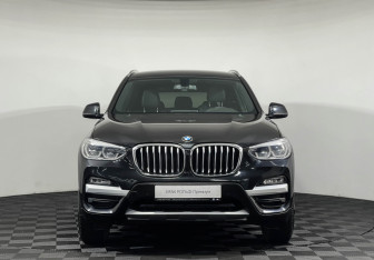 Подержанный автомобиль BMW X3 2019 года (3 фото)