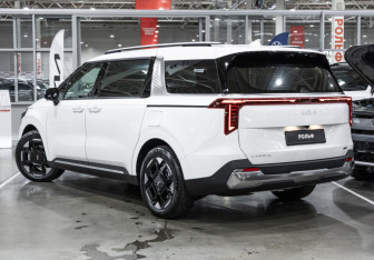 Новый Kia Carnival 2026 (10 фото)