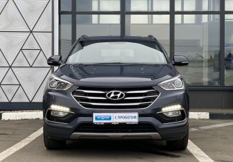 Подержанный автомобиль Hyundai Santa Fe 2017 года (2 фото)