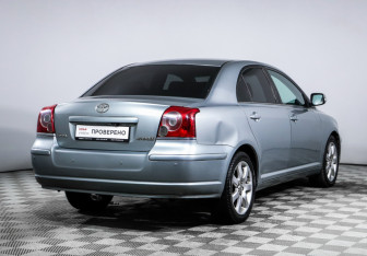 Подержанный автомобиль Toyota Avensis Sedan 2007 года (5 фото)