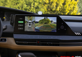 Подержанный автомобиль Changan UNI-K 2023 года (14 фото)