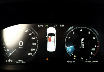 Подержанный автомобиль Volvo S90 2019 года (13 фото)