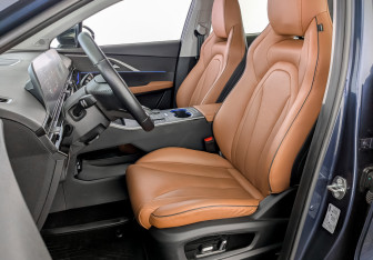 Подержанный автомобиль Omoda C5 2023 года (20 фото)