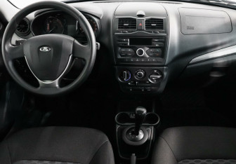 Подержанный автомобиль LADA (ВАЗ) Granta Sedan 2019 года (8 фото)