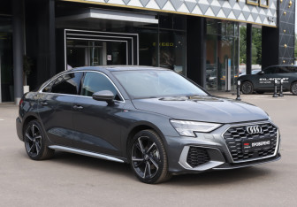 Подержанный автомобиль Audi A3 Sedan 2021 года (3 фото)