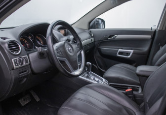 Подержанный автомобиль Opel Antara 2014 года (10 фото)