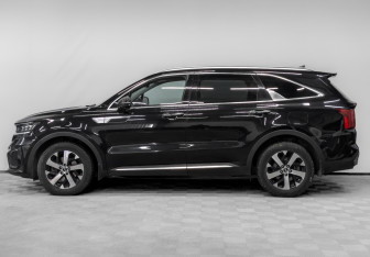 Подержанный автомобиль Kia Sorento 2020 года (8 фото)