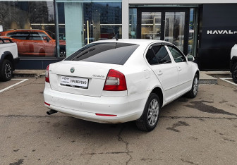 Подержанный автомобиль Skoda Octavia Liftback 2013 года (5 фото)