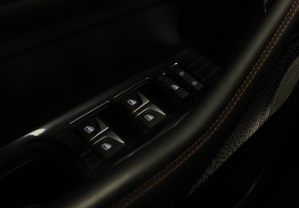 Подержанный автомобиль Changan UNI-K 2023 года (26 фото)