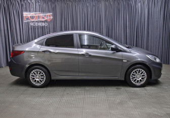 Подержанный автомобиль Hyundai Solaris Sedan 2012 года (4 фото)