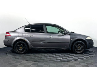 Подержанный автомобиль Renault Megane Sedan 2008 года (4 фото)