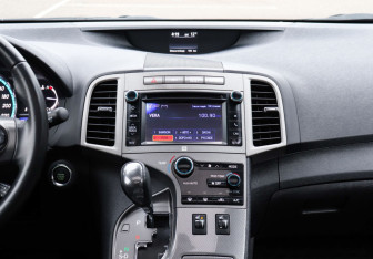 Подержанный автомобиль Toyota Venza 2014 года (14 фото)