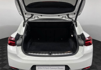 Подержанный автомобиль BMW X2 2021 года (9 фото)