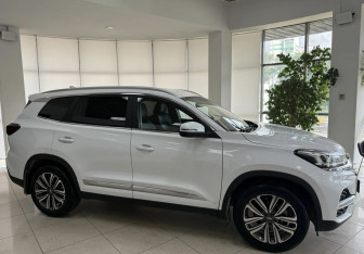 Подержанный автомобиль Chery Tiggo 8 2021 года (4 фото)