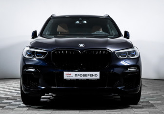 Подержанный автомобиль BMW X5 2021 года (2 фото)