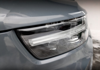 Подержанный автомобиль Volvo XC40 2020 года (17 фото)