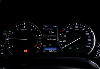 Подержанный автомобиль Lexus RX 2016 года (11 фото)