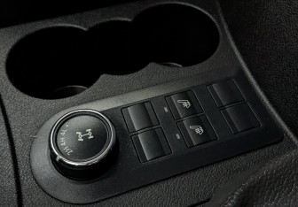 Подержанный автомобиль УАЗ Patriot 2021 года (15 фото)