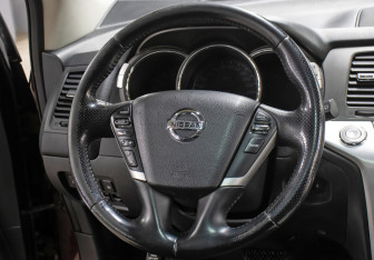 Подержанный автомобиль Nissan Murano Suv 2015 года (18 фото)