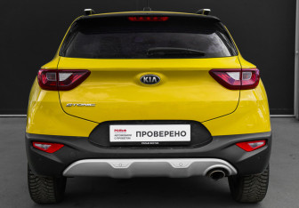 Подержанный автомобиль Kia Stonic 2018 года (5 фото)