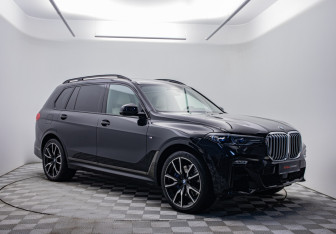 Подержанный автомобиль BMW X7 2019 года (3 фото)