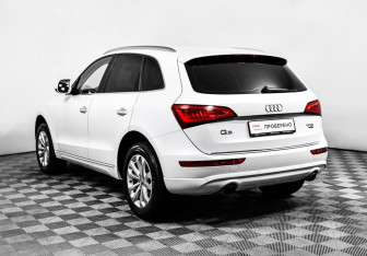 Подержанный автомобиль Audi Q5 2014 года (7 фото)