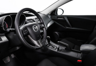 Подержанный автомобиль Mazda 3 Sedan 2012 года (6 фото)