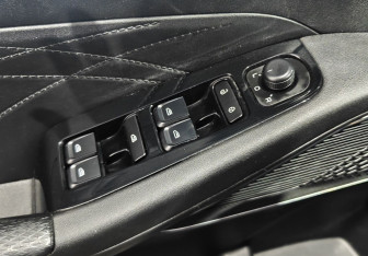 Подержанный автомобиль Geely Emgrand 2023 года (16 фото)