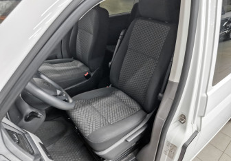 Подержанный автомобиль Volkswagen Caravelle 2021 года (22 фото)