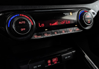 Подержанный автомобиль Kia Cerato Sedan 2018 года (25 фото)