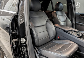 Подержанный автомобиль Mercedes-Benz GLE 2017 года (22 фото)