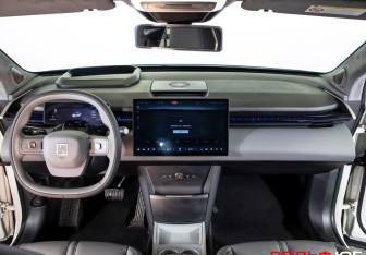 Подержанный автомобиль Zeekr X 2023 года (12 фото)